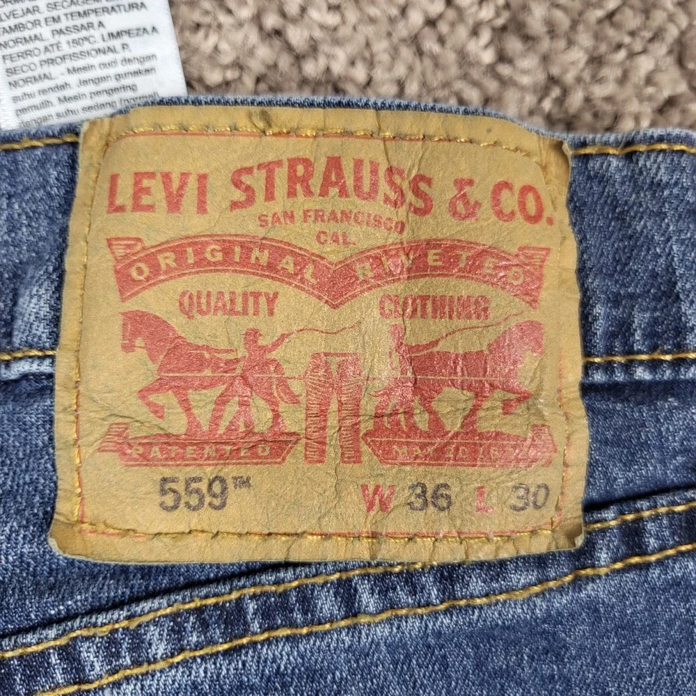 Levi's 559 Relaxed Straight Jeans Mens 36x30 Blue Excellent Medium Wash Denim